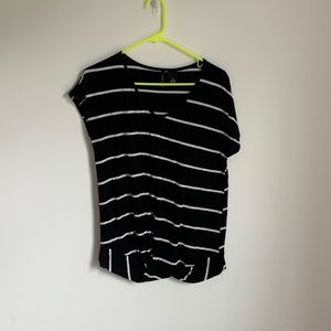 Black with white stripes casual tee